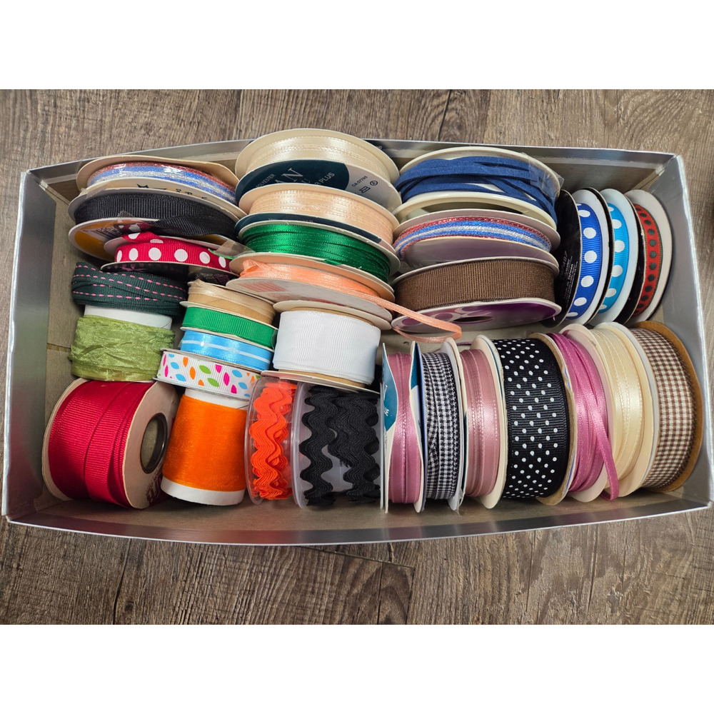 Scrapbook Crafting Border Embellishments Ribbon Ric Rac Mixed Trim Huge Lot